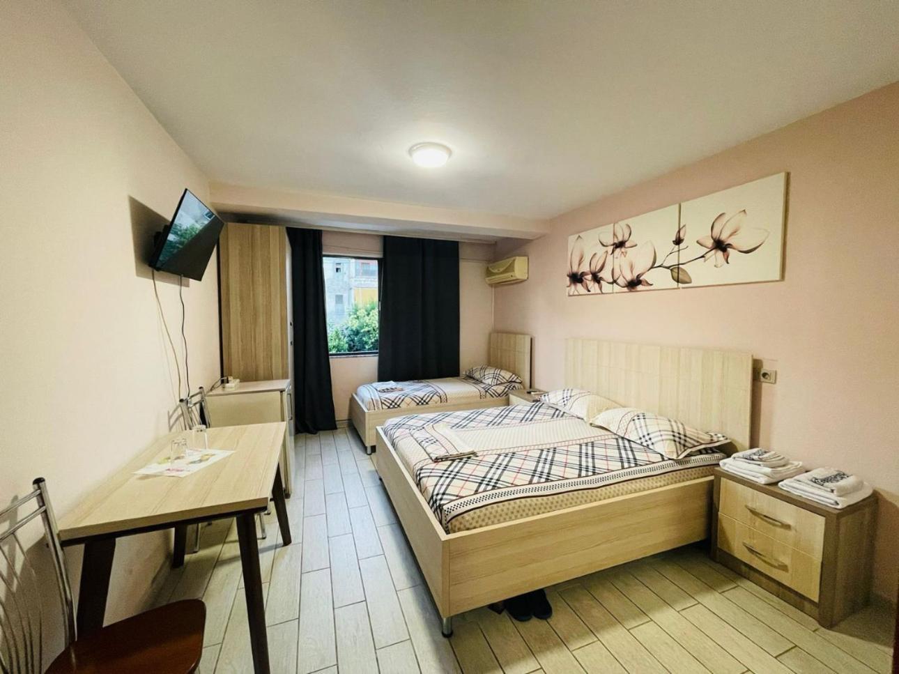 Urban Life Tirana- Economy Rooms Exterior foto